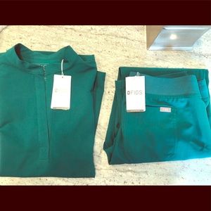 New with tags FIGS scrubs!